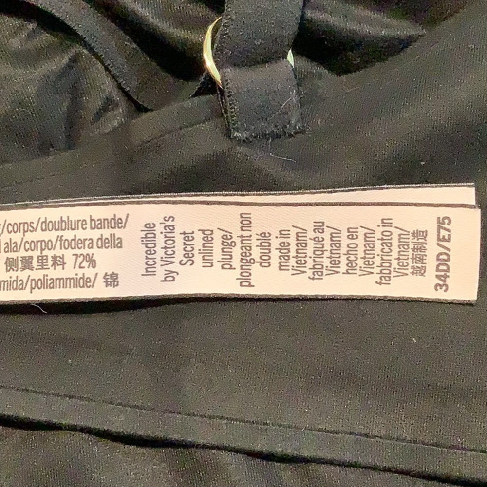 Victoria Secret Bra - Picture 5 of 5